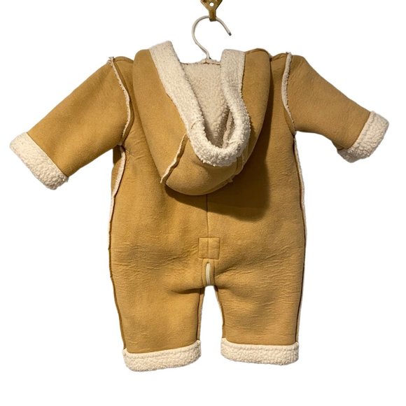 Simply Basic Baby Bear Fun size 3/6 Month kids onesie with teddy lining - Picture 2 of 8